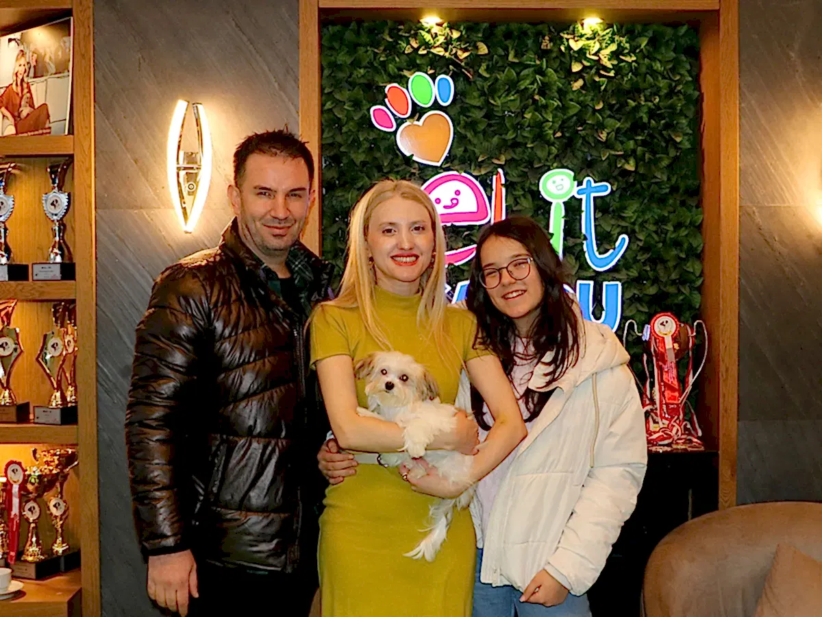 Eskişehir'den Aydın Bey ve ailesi morkie yavrularına kavuştular