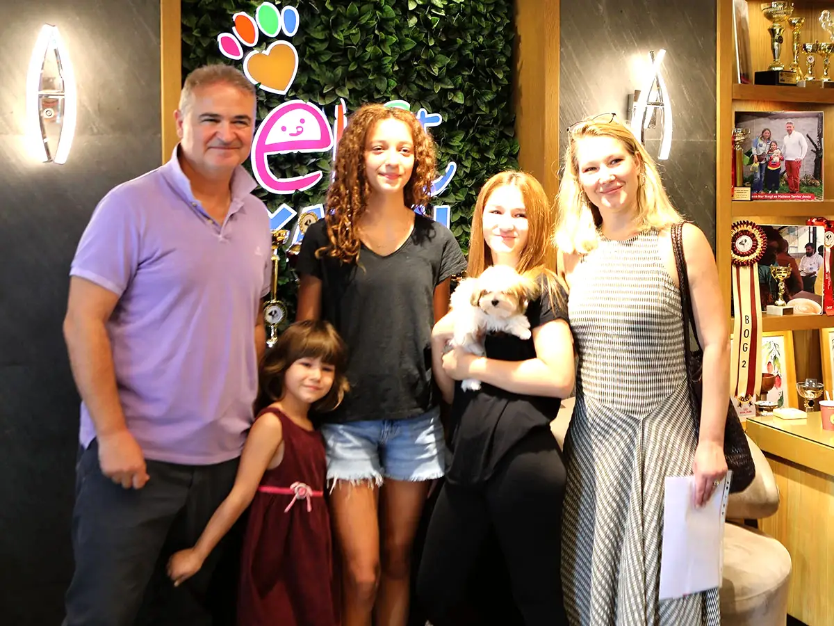 Sevgili Aygen Bey ve ailesi Morkie yavrularına kavuştular