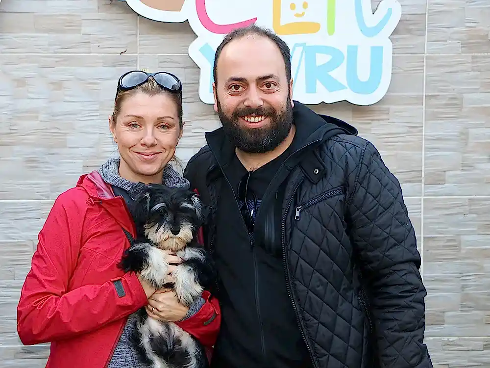 Banu&Onur Orhan Ailesi, Schnauzer yavrularına kavuştu