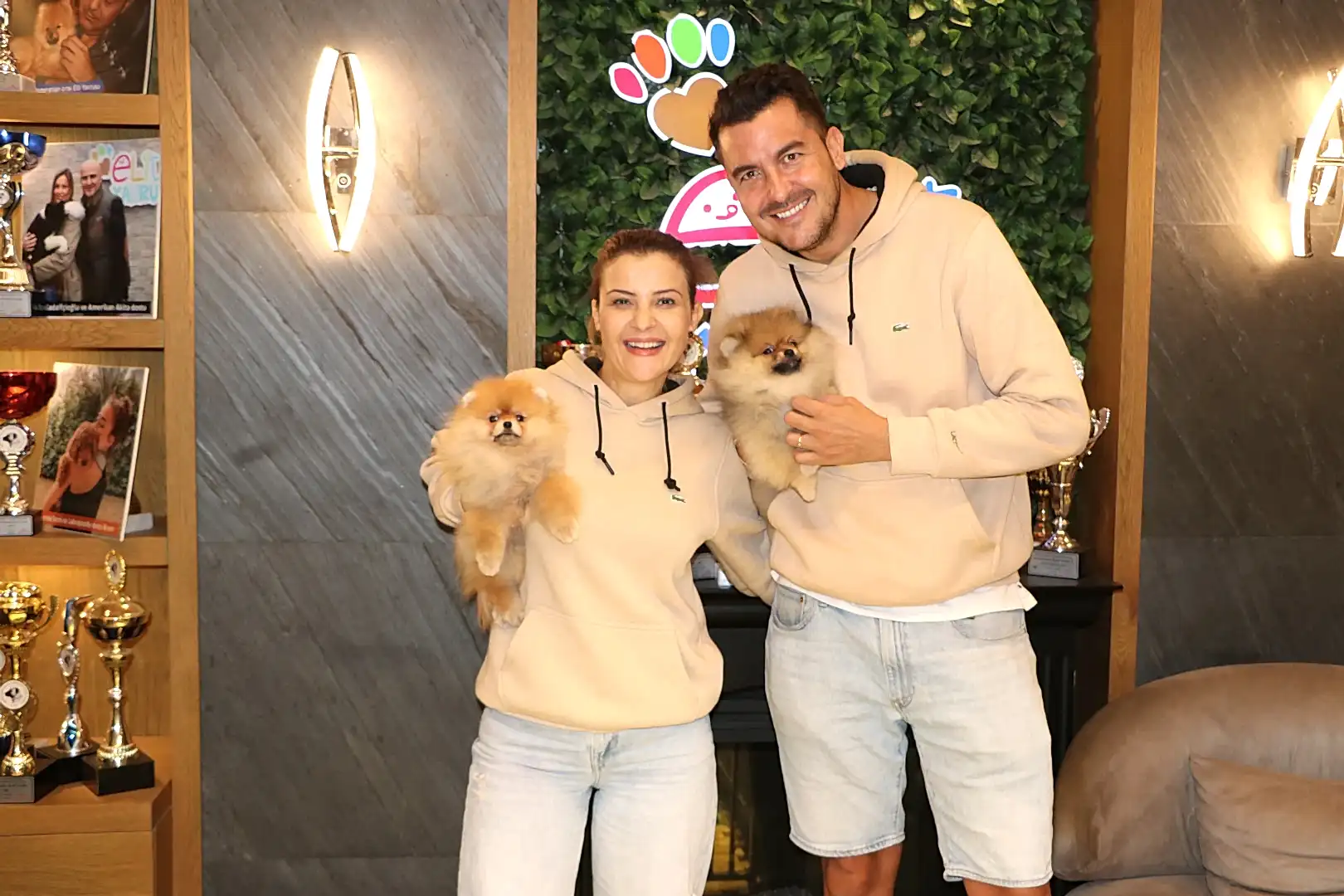 Birgül Hanım ve eşi Pomeranian dostlarına kavuştular