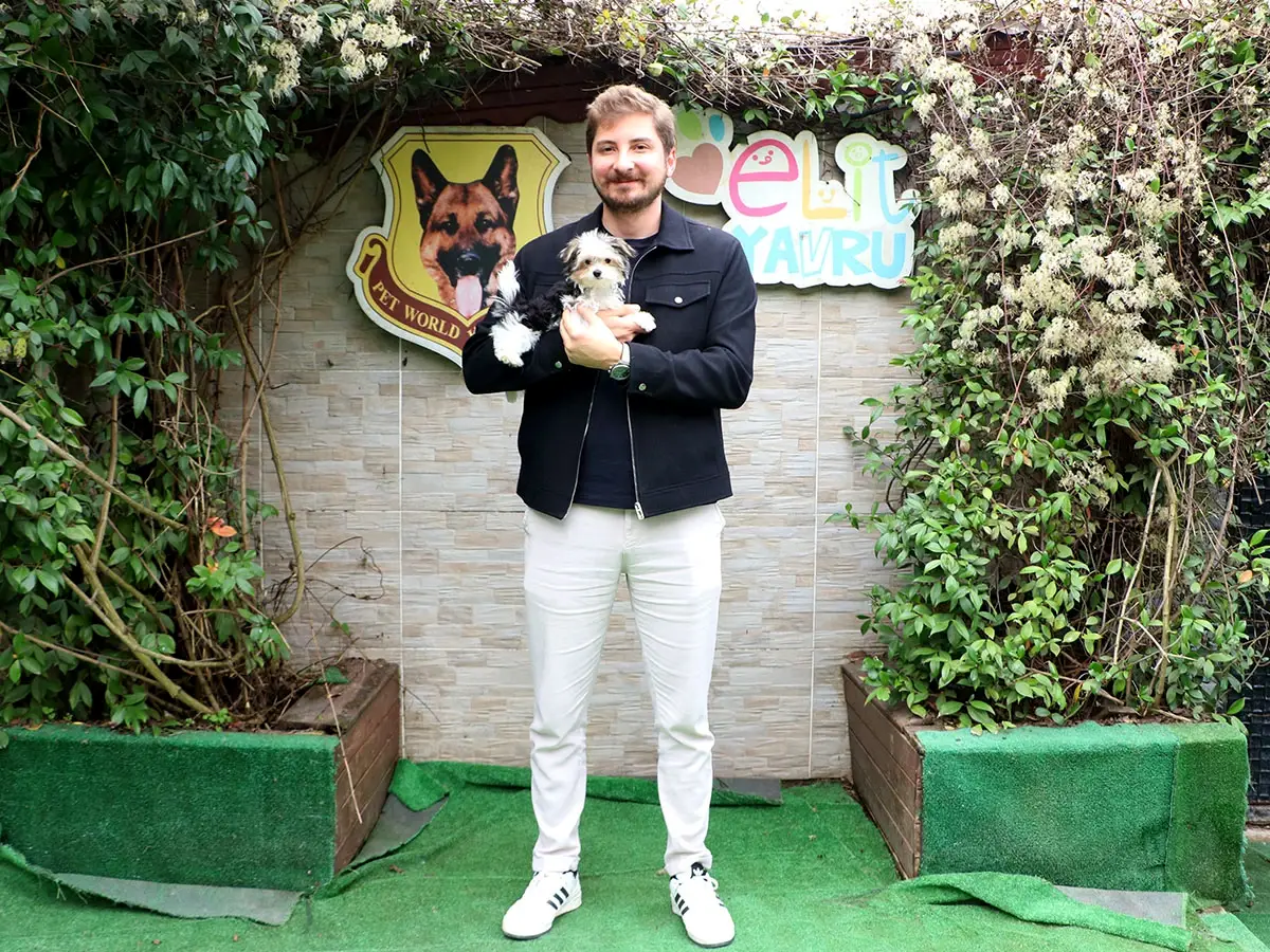 Siyah Beyaz Morkie Yavrusu, Can Ceylan ile Yeni Yuvasında