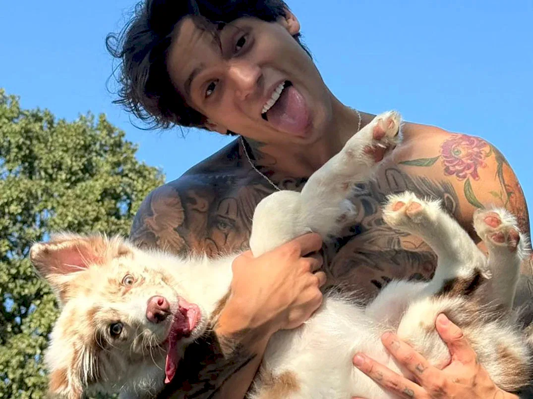 Başarılı genç Rapçilerimizden Emirhan Çakal Border Collie yavrusuna kavuştu