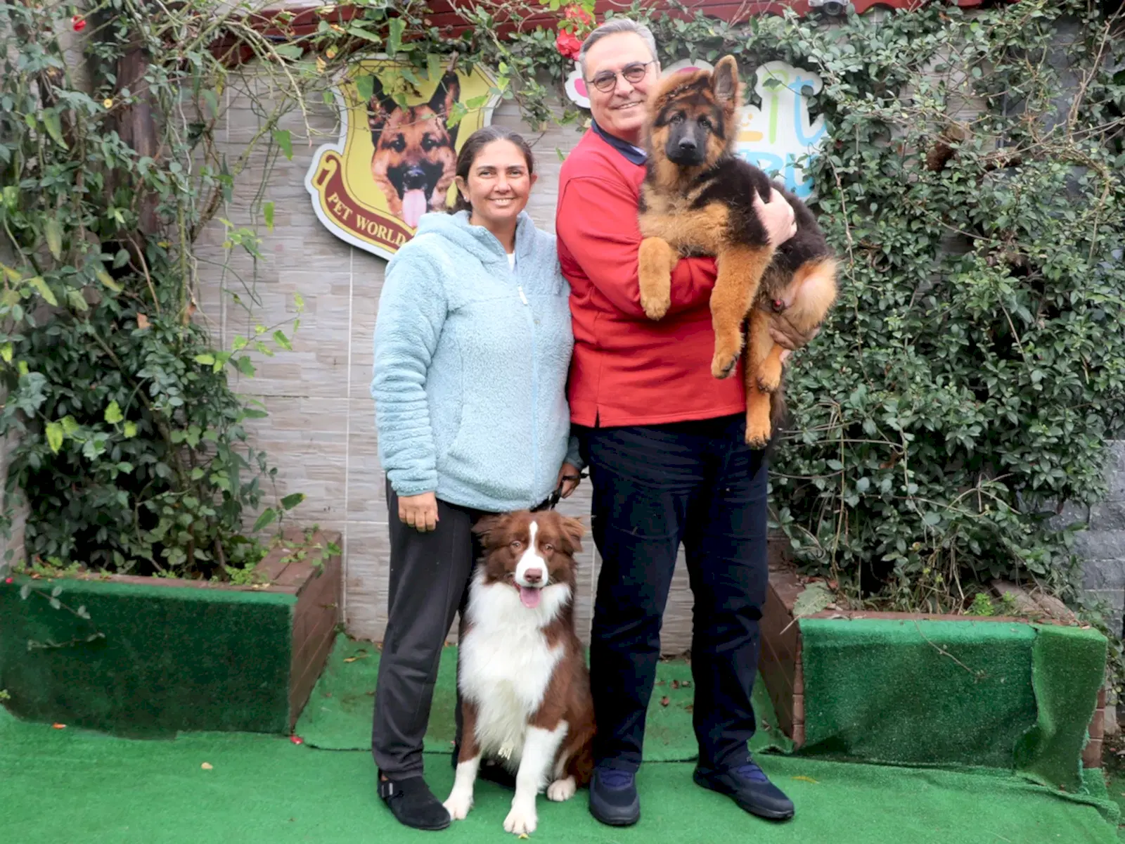 İnan Ailesinin oğlu Max mezun oldu