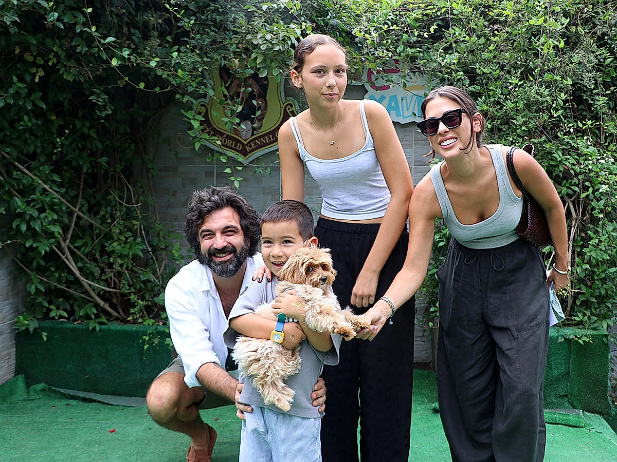 Kerim Polat ve ailesi Maltipoo yavrularına kavuştular