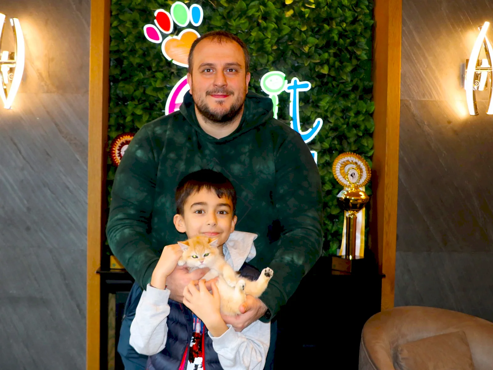 Serhat Bey ve kızı British Gold Chinchilla yavrusuna kavuştu