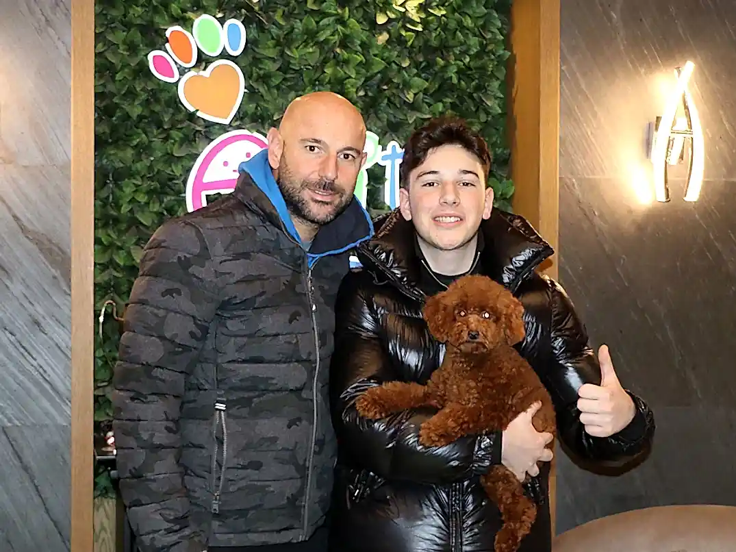 Serkan Bey ve ailesi Poodle yavrularına kavuştular