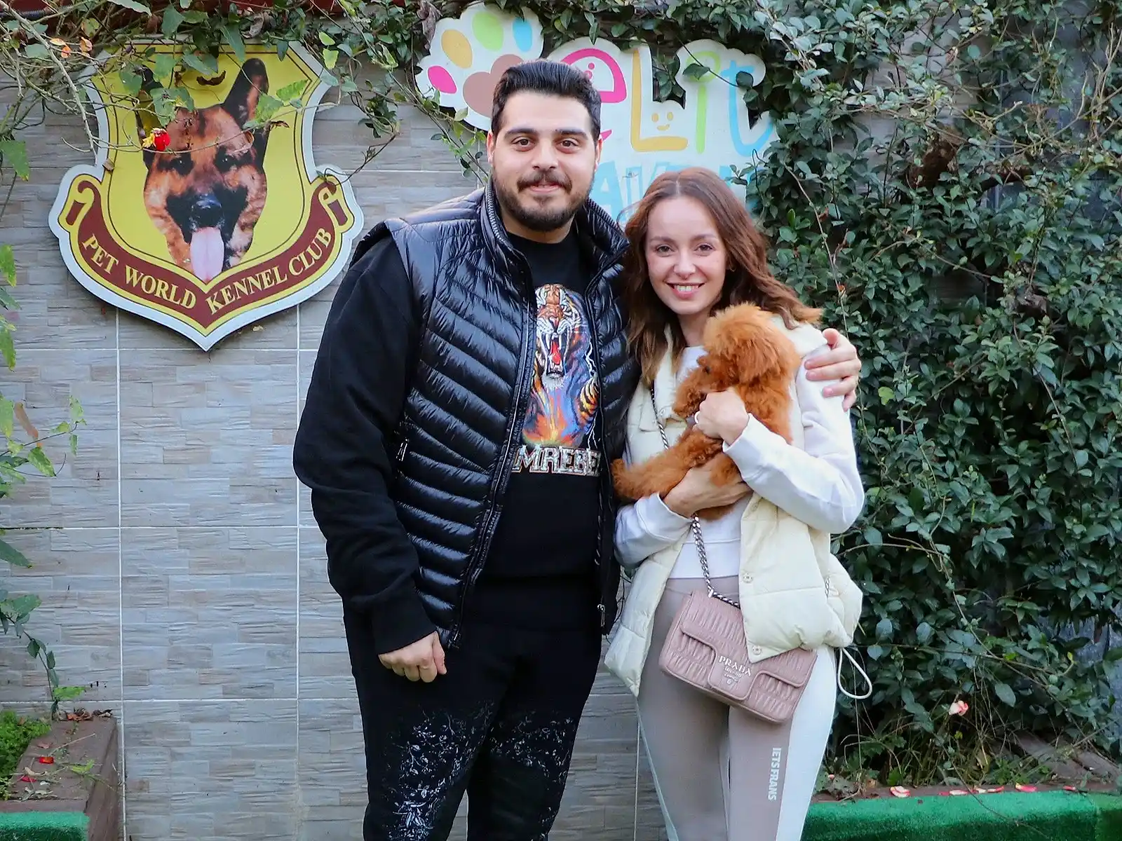 Yalçın ailesi Poodle dostları Luie'ye kavuştu